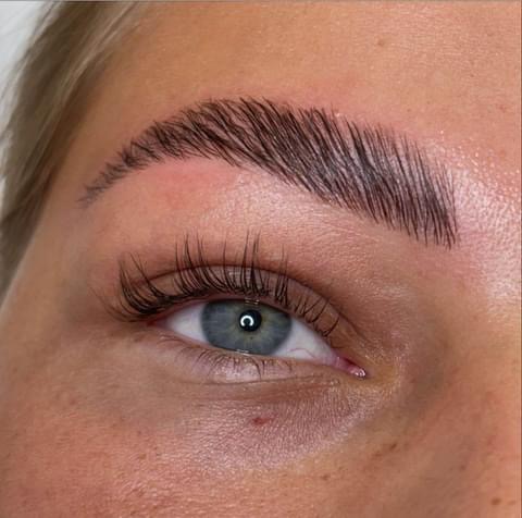 Lashlifting en wenkbrauwen, close-up